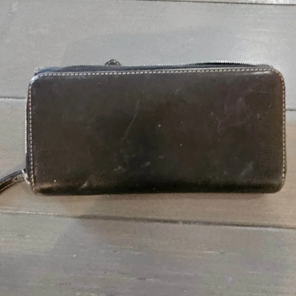 Coach Black Leather Buckle  Bi-Fold Check Book Wallet